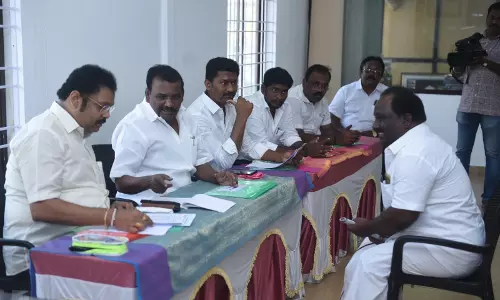 தி.மு.க. அமைப்பு சாரா ஓட்டுனர் அணியில் சேரும் டிரைவர்களுக்கு நல வாரியம் மூலம் உதவி