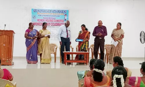 திருச்செந்தூர் ஆதித்தனார் கல்லூரியில் மகளிர் தினவிழா