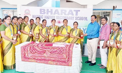 கிருஷ்ணகிரி பாரத் பள்ளியில்  மகளிர் தினவிழா