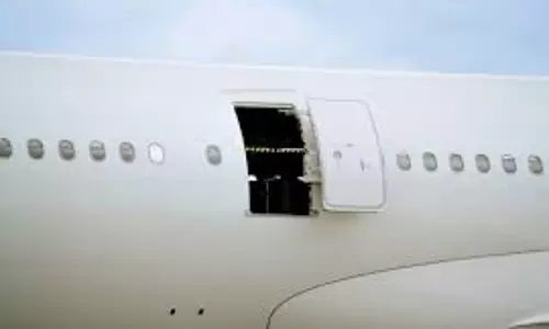 கதவு திறக்காதது குறித்து விமான நிலைய  இயக்குநரகம் விசாரணைக்கு உத்தரவு