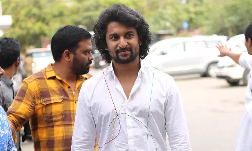 மாலை மலர் நிறுவனத்திற்கு சர்ப்ரைஸ் விசிட் அடித்த நடிகர் நானி