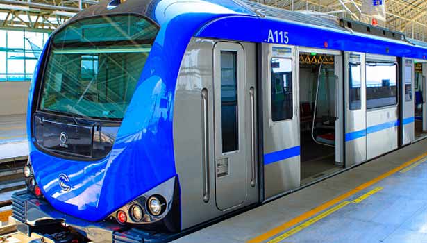 மெட்ரோ ரெயில் நிலையத்தில் தனியார் நிறுவனத்தின் பெயர் விரும்பிய வண்ணங்களை அடித்துக் கொள்ளலாம்