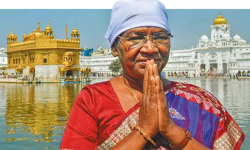 பஞ்சாப்பில் ஒருநாள் பயணம்:ஜனாதிபதி திரவுபதி முர்மு பொற்கோவிலில் வழிபாடு