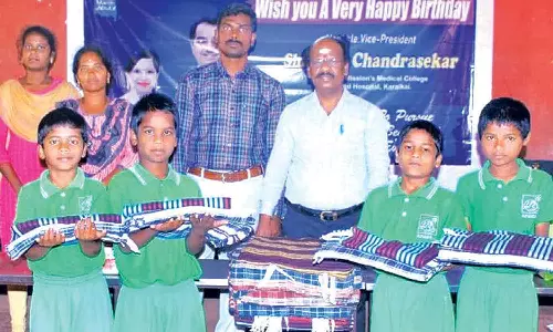 ஆதரவற்ற குழந்தைகளுக்கு உதவி