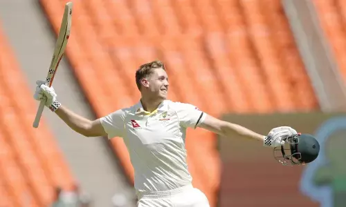 4வது டெஸ்ட் போட்டி: 2ம் நாள் உணவு இடைவேளையில் ஆஸி. அணி 347 ரன்கள் சேர்ப்பு