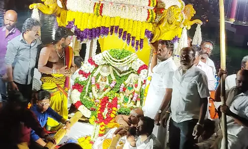 ஓசூர் சந்திரசூடேஸ்வரர் கோவிலில் தெப்ப உற்சவம்