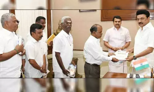 முதலமைச்சர் மு.க.ஸ்டாலினுக்கு அழைப்பு விடுத்த விசைத்தறியாளர்கள்