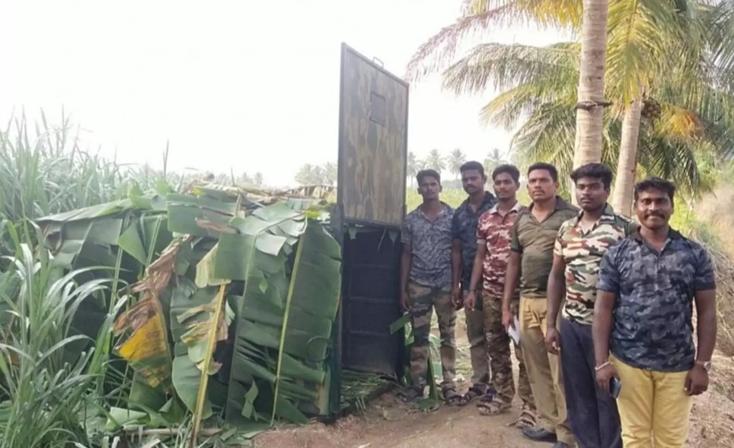 சென்னம்பட்டி-மல்குத்தி கிராமங்களில் வனத்துறையினர் கூண்டு வைத்து கண்காணிப்பு சென்னம்பட்டி-மல்குத்தி கிராமங்களில் வனத்துறையினர் கூண்டு வைத்து கண்காணிப்பு