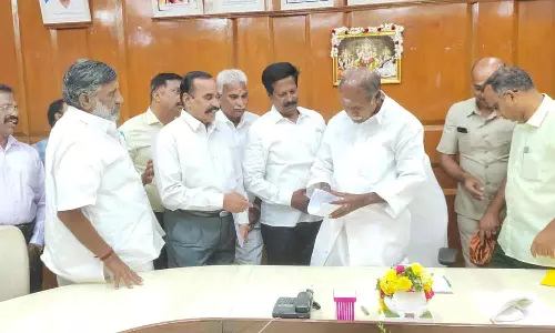 விளையாட்டுக்கு தனித்துறை ஏற்படுத்த வேண்டும்