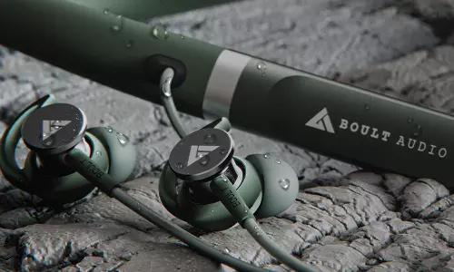 ஃபாஸ்ட் சார்ஜிங் வசதி கொண்ட போல்ட் இயர்பட்ஸ் இந்தியாவில் அறிமுகம்