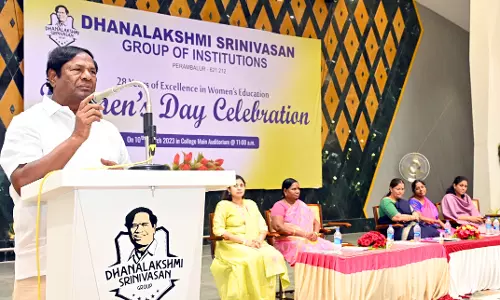 மகளிர் தின விழா கொண்டாட்டம்