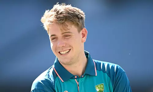 சதம் அடிக்க கவாஜாவின் அனுபவம் உதவியது- ஆஸ்திரேலிய ஆல் ரவுண்டர் கேமரூன் கிரீன் பேட்டி