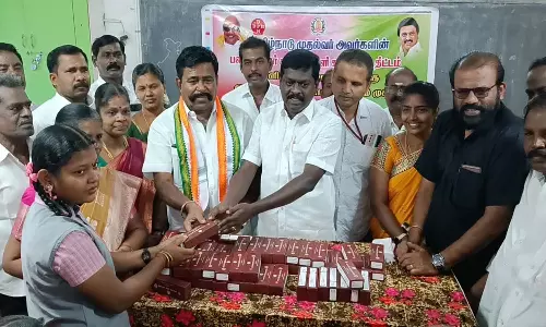 கண்ணொளி காப்போம் திட்டத்தின் கீழ் பாவூர்சத்திரம் அரசு பள்ளி மாணவர்களுக்கு கண் கண்ணாடிகள்