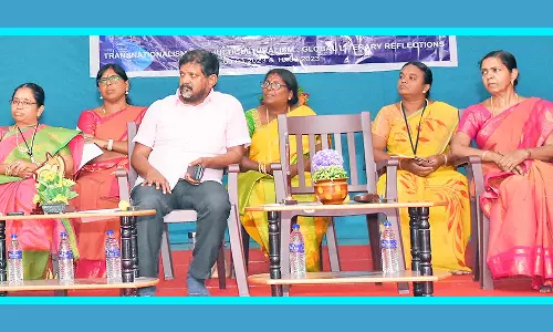 பாளை சாரதா மகளிர் கல்லூரியில் 2 நாள் மாநாடு