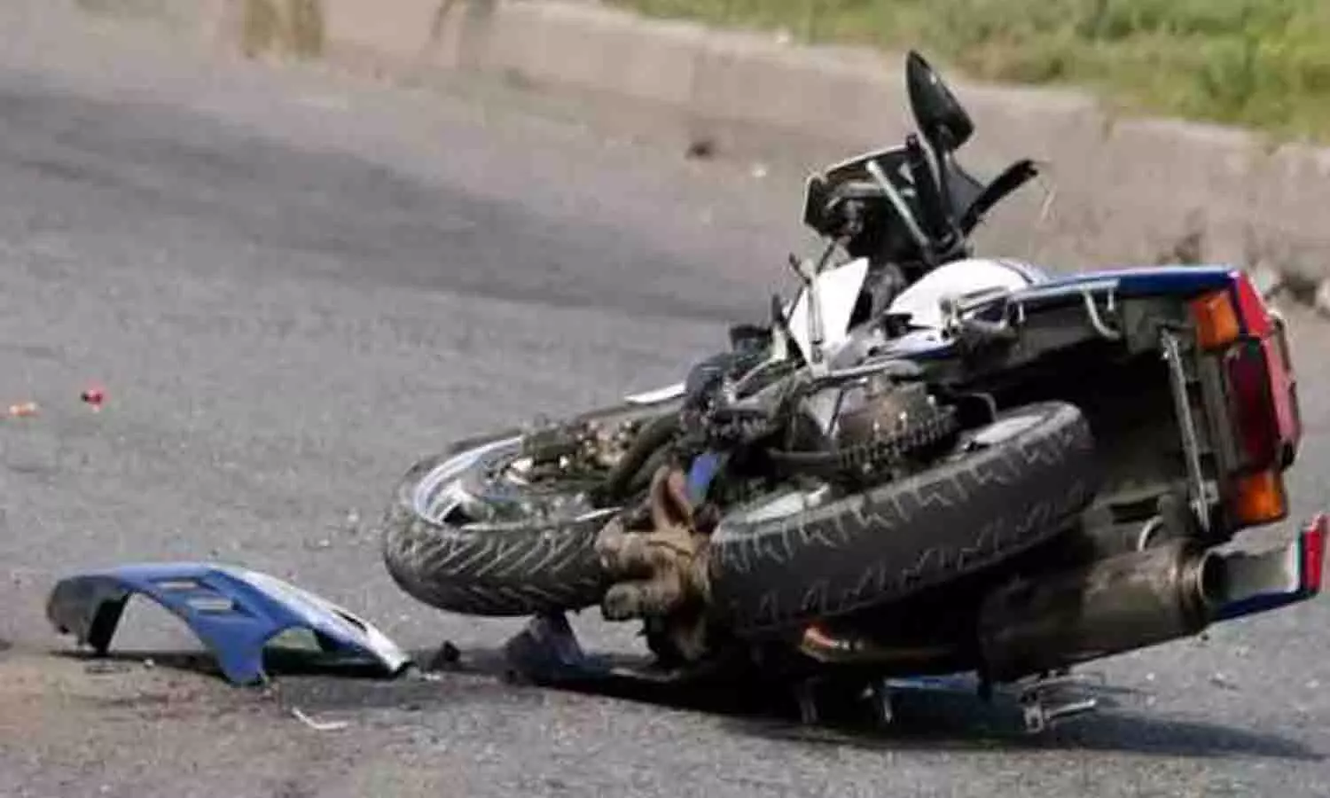 பல்லடத்தில் மோட்டார் சைக்கிள் விபத்தில் தொழிலாளி பலி