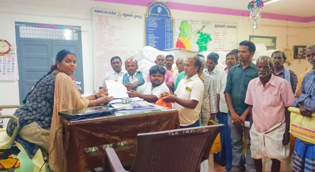 பச்சைமலை கிராம மக்களின் வீட்டு மனையை தனிநபர் ஆக்கிரமிக்க முயற்சி