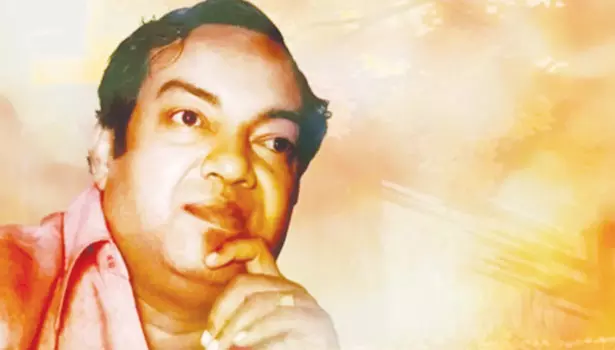 பாரதியையும் பாரதிதாசனையும் ஒப்பீடு செய்து கண்ணதாசன் கவிதைகள் பாரதியையும் பாரதிதாசனையும் ஒப்பீடு செய்து கண்ணதாசன் கவிதைகள்