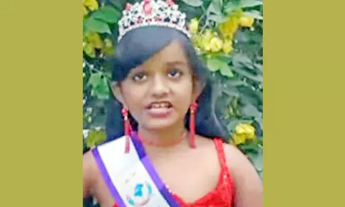 துபாயில் நடைபெற்ற அழகிப் போட்டியில் பிரின்சஸ் ஆப் ஆசியா விருது வென்ற கேரள 10 வயது சிறுமி