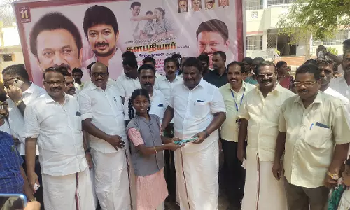 நெல் கொள்முதல் நிலையத்தை திடீர் ஆய்வு செய்த போக்குவரத்து துறை அமைச்சர்