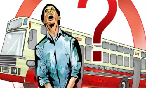 பஸ் மோதி சப்-இன்ஸ்பெக்டர் கால் துண்டானது