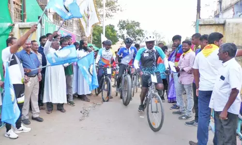 பாளையில் போதை ஒழிப்பை வலியுறுத்தி விழிப்புணர்வு சைக்கிள் பயணம்