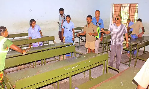 73 மையங்களில் 21 ஆயிரத்து 754 பேர் எழுதுகின்றனர்: நெல்லையில் தயார் நிலையில் பிளஸ்-2 தேர்வு மையங்கள்