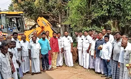 திருப்புகலூரில் புதிய சாலை அமைக்கும் பணி தொடக்கம்