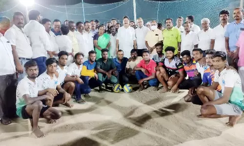 நாகம்பட்டி ஊராட்சியில்  கைப்பந்தாட்ட போட்டி