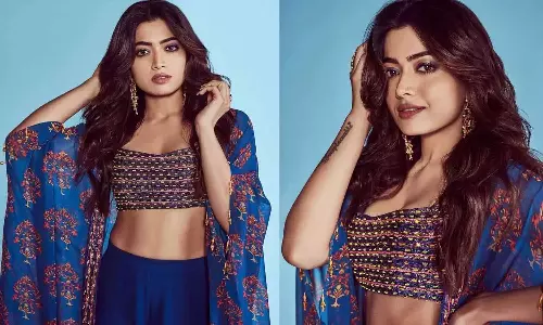 வித்யாசமான புடவையில் ராஷ்மிகா மந்தனா.. வைரலாகும் புகைப்படங்கள்