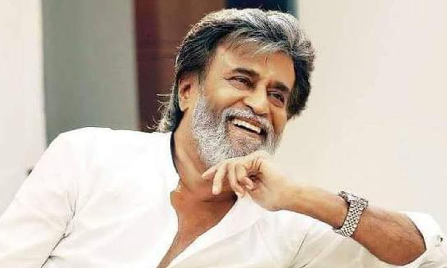 பெருமை மிக்க இந்தியர்களுக்கு எனது வணக்கங்கள்.. ஆர்.ஆர்.ஆர். திரைப்படத்தை பாராட்டிய ரஜினி