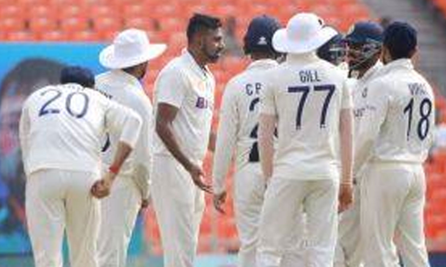 இந்தியா-ஆஸ்திரேலியா மோதல்: டிராவை நோக்கி கடைசி டெஸ்ட்