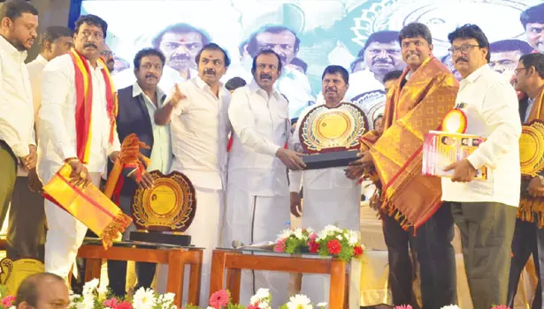 கோவையில் கட்டுமானம் மற்றும் மனைதொழில் கூட்டமைப்பு மாநாடு- அமைச்சர் முத்துசாமி பங்கேற்பு