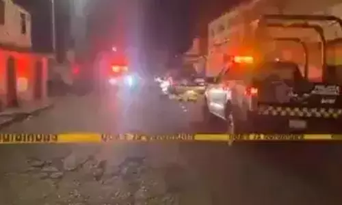 மெக்சிகோவில் மதுபான பாரில் துப்பாக்கி சூடு- 10 பேர் பலி