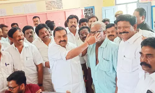 இலவச கண் சிகிச்சை முகாம்