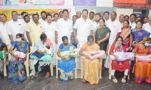 எண்ணற்ற திட்டங்களை செயல்படுத்திய முதல்- அமைச்சருக்கு உறுதுணையாக இருக்க வேண்டும்-அமைச்சர் காந்தி பேச்சு