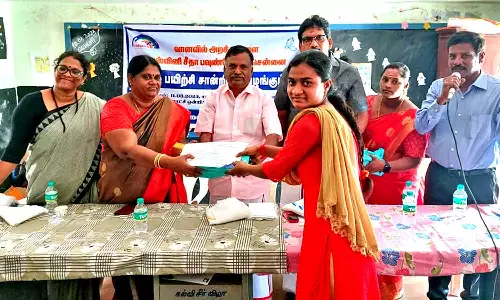 தையல் பயிற்சி பெற்றவர்களுக்கு சான்றிதழ் வழங்கும் விழா