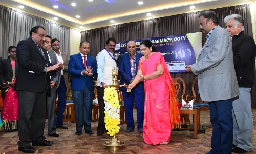 ஊட்டி ஜெ.எஸ்.எஸ் பார்மசி கல்லூரியில்  முப்பெரும் விழா
