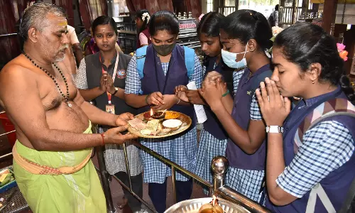 ஈரோடு மாவட்டத்தில் 24 ஆயிரத்து 918 மாணவ-மாணவிகள் பிளஸ்-2 தேர்வு எழுதினர்