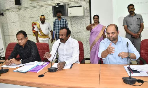 அத்திக்கடவு-அவினாசி திட்டப்பணிகள் குறித்து அமைச்சர் முத்துசாமி ஆலோசனை