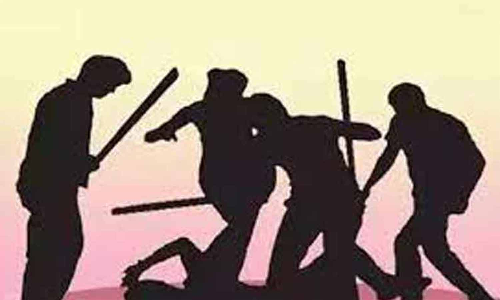 கோவாவில் சுற்றுலா பயணிகள் மீது வாள் மற்றும் கத்தியால் கொடூர தாக்குதல்- 3 பேர் கைது