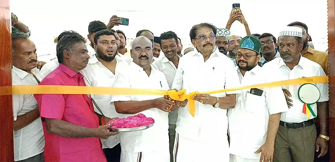 புதுப்பிக்கப்பட்ட பள்ளிவாசல் திறப்பு-அமைச்சர்கள் பங்கேற்பு புதுப்பிக்கப்பட்ட பள்ளிவாசல் திறப்பு-அமைச்சர்கள் பங்கேற்பு