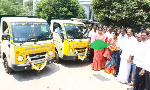 வேலூர் மாநகராட்சியில் குப்பை சேகரிப்பு, சாக்கடை அடைப்பு நீக்க ரூ.2.6 கோடியில் நவீன வாகனங்கள்