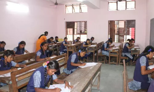 நெல்லை, தென்காசி மாவட்டங்களில் 137 மையங்களில் பிளஸ்-1 தேர்வு தொடங்கியது