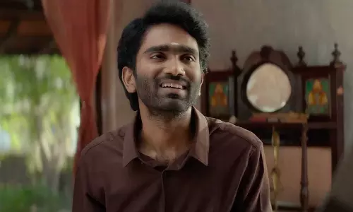 இணையத்தில் வைரலாகும் லவ் டுடே இயக்குனரின் புகைப்படம்