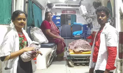 108 ஆம்புலன்சில் பெண்ணுக்கு ஆண் குழந்தை பிறந்தது