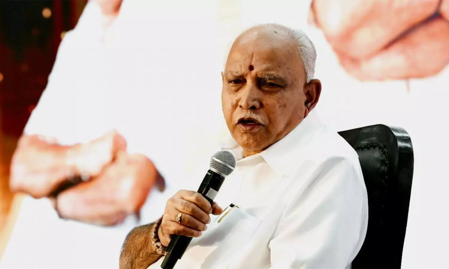 பிரதமர் மோடிக்கு ராகுல் காந்தி இணையானவர் இல்லை: எடியூரப்பா