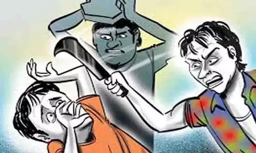 திருப்பூர் அருகே வடமாநில தொழிலாளியை தாக்கி பணம் பறித்த 3 பேர் கைது