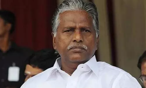 ஆவின் பால் தட்டுப்பாட்டால் 30 லட்சம் நுகர்வோர் பாதிக்கப்பட்டுள்ளனர்- கே.பி.முனுசாமி பேட்டி