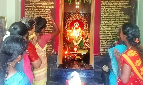 கோவில்பட்டி அருகே பூமாதேவி ஆலயத்தில் காரடையான் நோன்பு விழா