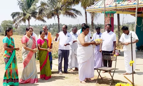 சூளகிரி ஒன்றியத்தில் சாலைகள் அமைக்கும் பணி